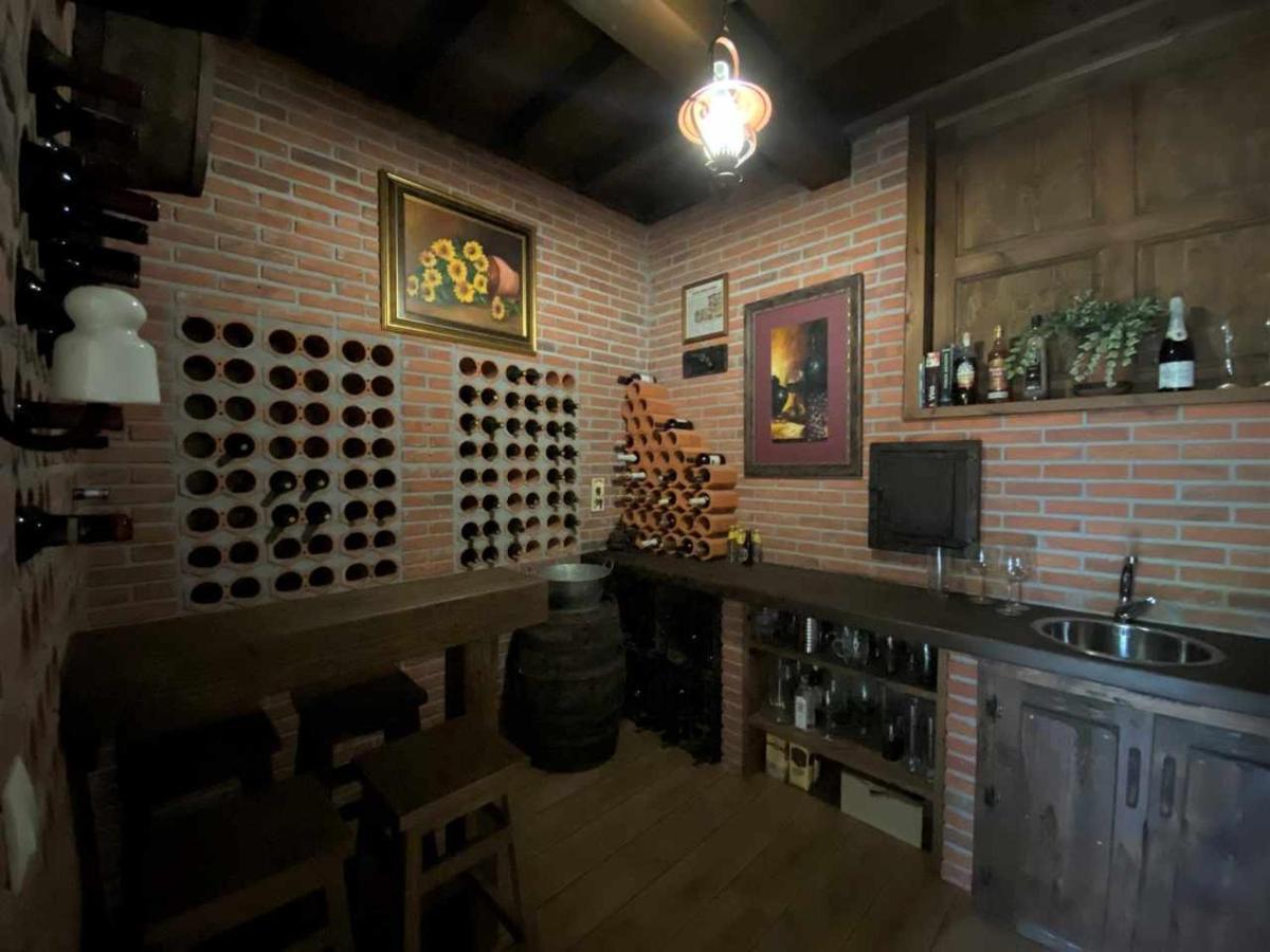 Casa De Los Carpinteros Arriondas Bagian luar foto